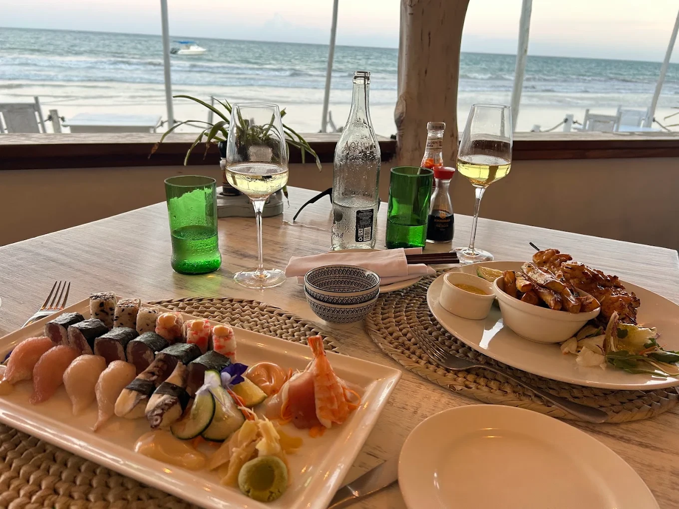 Nomad Beach Bar & Restaurant