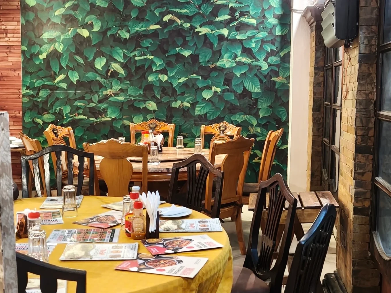 Rozina's Restaurant